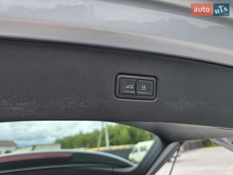 Позашляховик / Кросовер Audi Q7 2018 в Ковелі