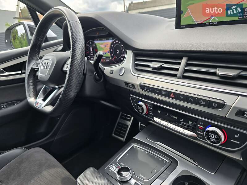 Позашляховик / Кросовер Audi Q7 2018 в Ковелі