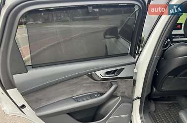 Внедорожник / Кроссовер Audi Q7 2018 в 