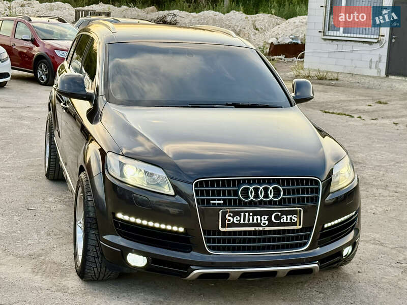 Позашляховик / Кросовер Audi Q7 2006 в Рівному