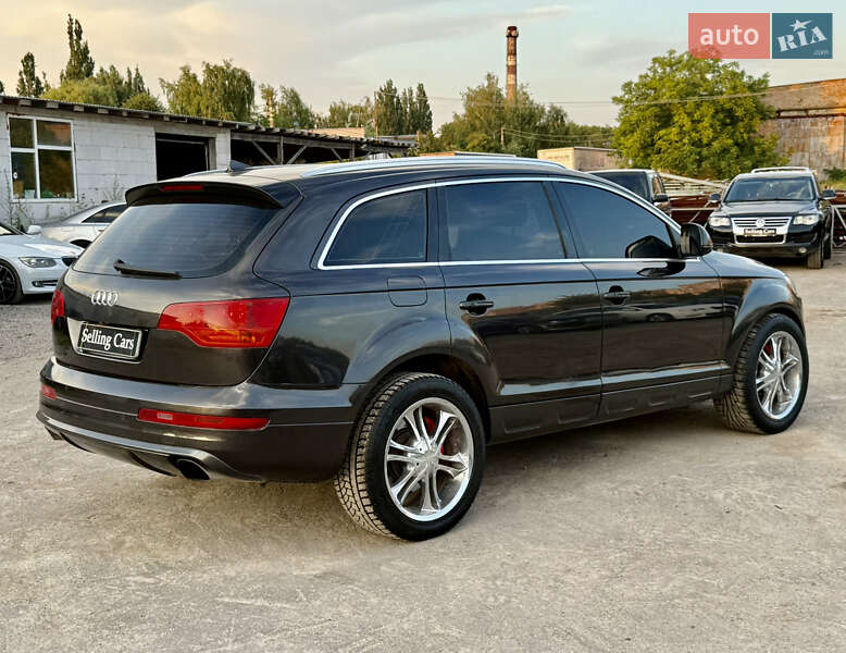 Позашляховик / Кросовер Audi Q7 2006 в Рівному