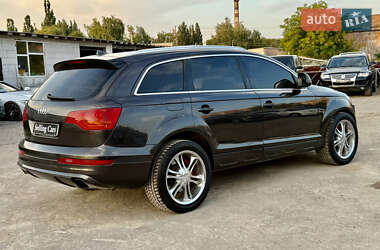 Позашляховик / Кросовер Audi Q7 2006 в 