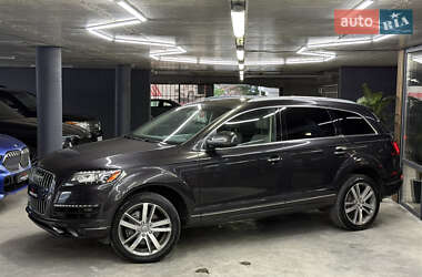 Внедорожник / Кроссовер Audi Q7 2012 в 