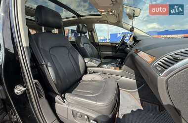 Позашляховик / Кросовер Audi Q7 2014 в 