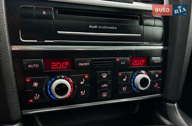 Позашляховик / Кросовер Audi Q7 2015 в 