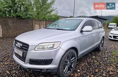 Внедорожник / Кроссовер Audi Q7 2006 в Хусте