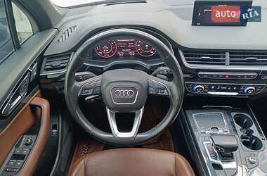 Позашляховик / Кросовер Audi Q7 2016 в 