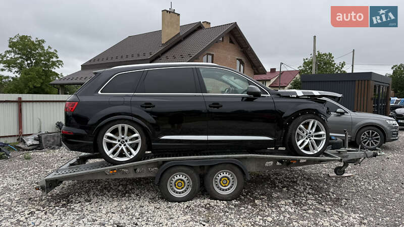 Позашляховик / Кросовер Audi Q7 2018 в Яворові