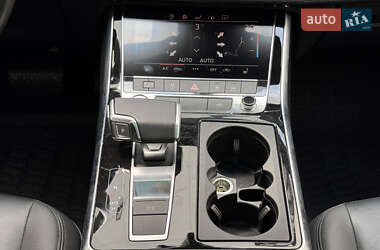 Позашляховик / Кросовер Audi Q7 2020 в 