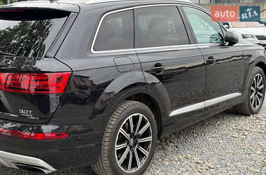 Позашляховик / Кросовер Audi Q7 2017 в 