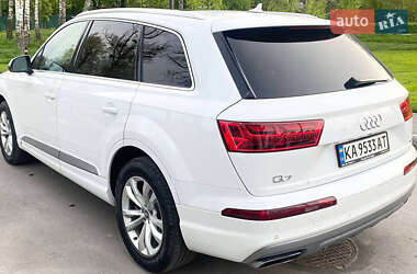 Позашляховик / Кросовер Audi Q7 2017 в 