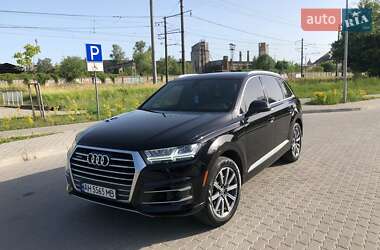 Внедорожник / Кроссовер Audi Q7 2017 в Сумах