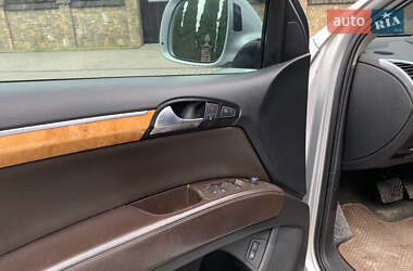 Позашляховик / Кросовер Audi Q7 2006 в 