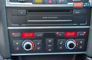 Позашляховик / Кросовер Audi Q7 2015 в 