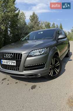 Позашляховик / Кросовер Audi Q7 2015 в 