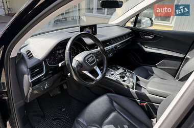 Позашляховик / Кросовер Audi Q7 2017 в 