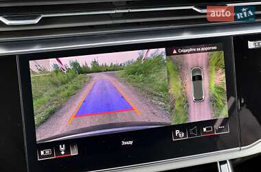 Позашляховик / Кросовер Audi Q7 2021 в 