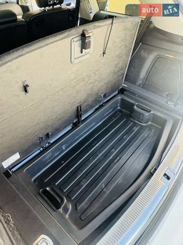 Позашляховик / Кросовер Audi Q7 2012 в Чернівцях