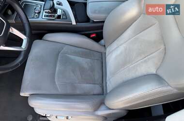 Позашляховик / Кросовер Audi Q7 2018 в 