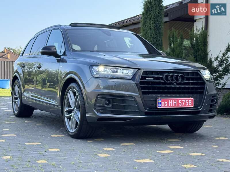 Позашляховик / Кросовер Audi Q7 2018 в Києві