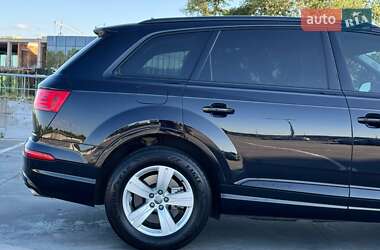 Внедорожник / Кроссовер Audi Q7 2019 в 