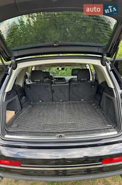 Внедорожник / Кроссовер Audi Q7 2013 в 