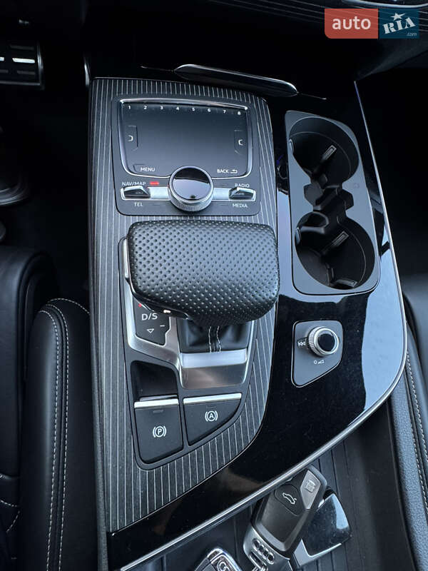Позашляховик / Кросовер Audi Q7 2018 в Києві