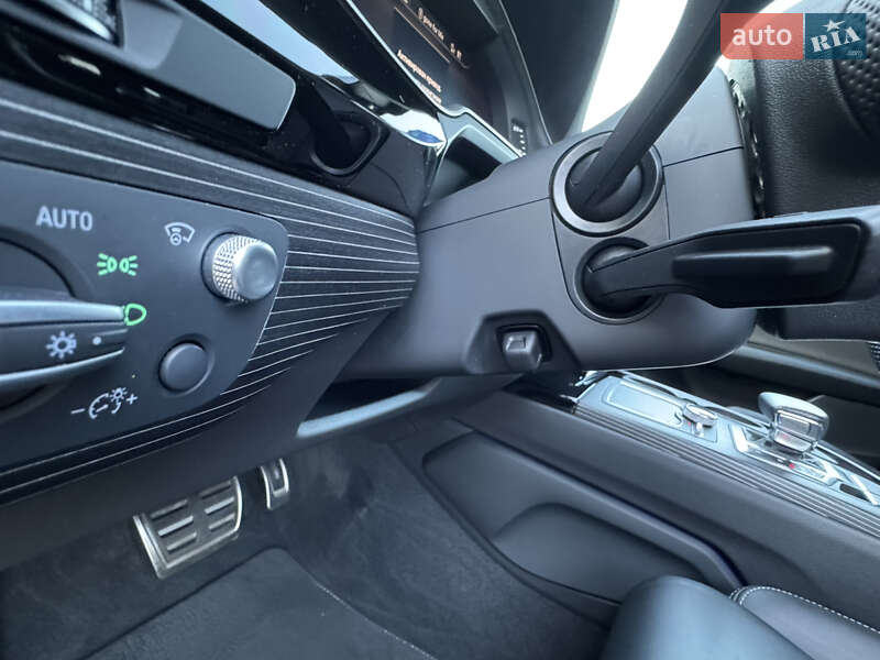 Позашляховик / Кросовер Audi Q7 2018 в Києві