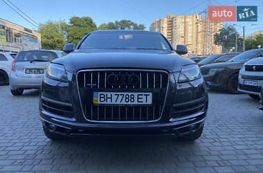 Внедорожник / Кроссовер Audi Q7 2014 в 