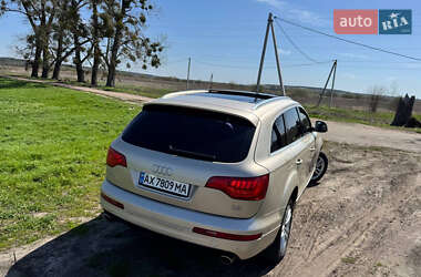 Внедорожник / Кроссовер Audi Q7 2007 в 
