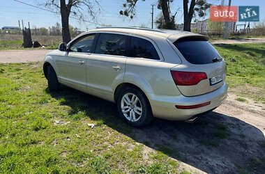 Внедорожник / Кроссовер Audi Q7 2007 в 
