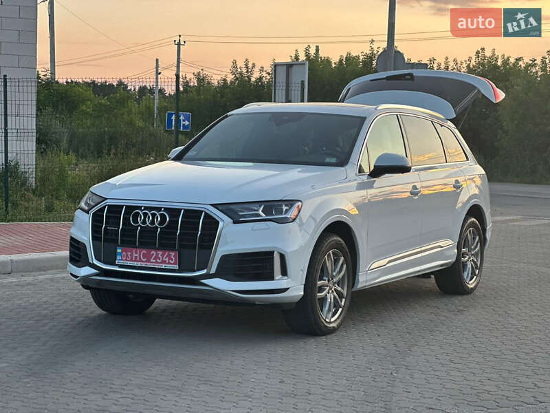 Позашляховик / Кросовер Audi Q7 2021 в Києві