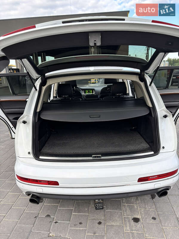 Внедорожник / Кроссовер Audi Q7 2013 в Киеве