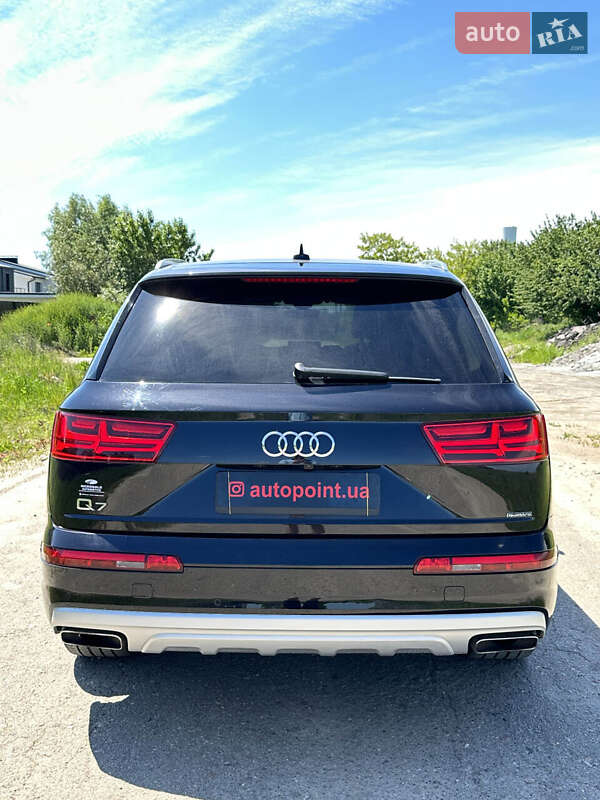 Позашляховик / Кросовер Audi Q7 2019 в Білогородці