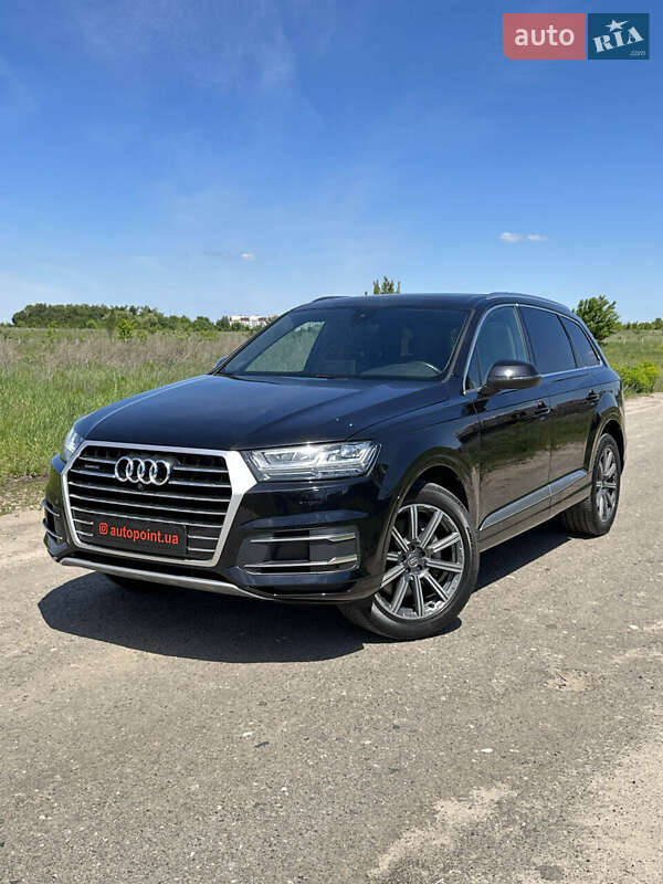 Позашляховик / Кросовер Audi Q7 2019 в Білогородці