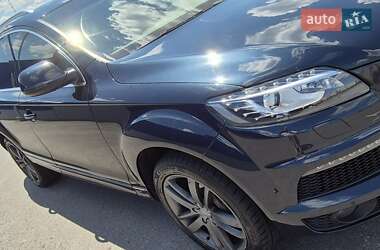 Позашляховик / Кросовер Audi Q7 2012 в 