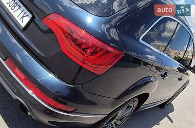 Позашляховик / Кросовер Audi Q7 2012 в 