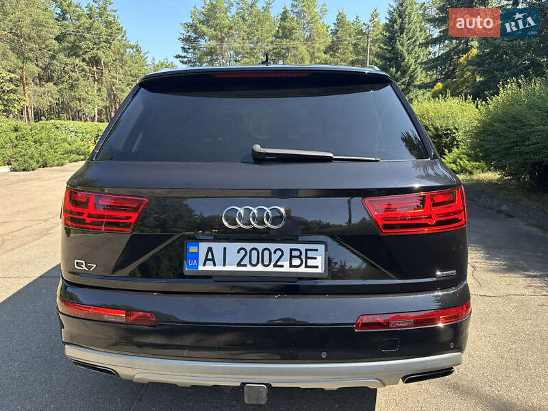 Позашляховик / Кросовер Audi Q7 2019 в Києві