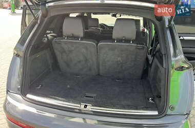 Внедорожник / Кроссовер Audi Q7 2011 в 