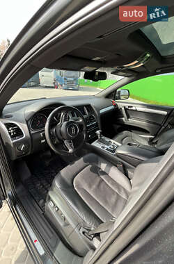 Внедорожник / Кроссовер Audi Q7 2011 в 
