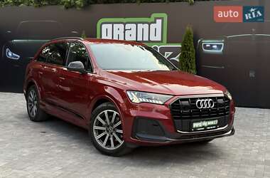 Внедорожник / Кроссовер Audi Q7 2021 в Киеве