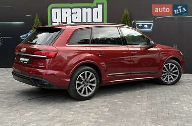 Внедорожник / Кроссовер Audi Q7 2020 в 