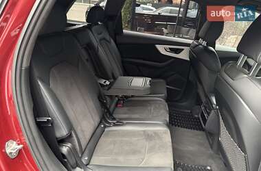 Внедорожник / Кроссовер Audi Q7 2020 в 