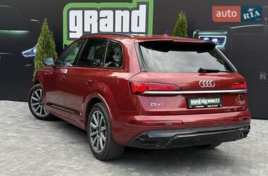 Внедорожник / Кроссовер Audi Q7 2020 в 