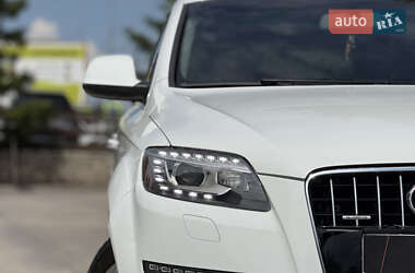 Внедорожник / Кроссовер Audi Q7 2013 в 