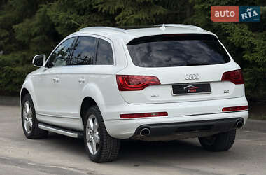 Внедорожник / Кроссовер Audi Q7 2013 в 