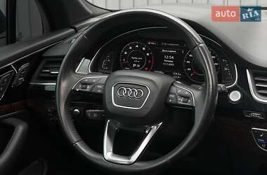Позашляховик / Кросовер Audi Q7 2016 в 