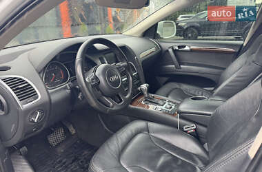 Позашляховик / Кросовер Audi Q7 2013 в 