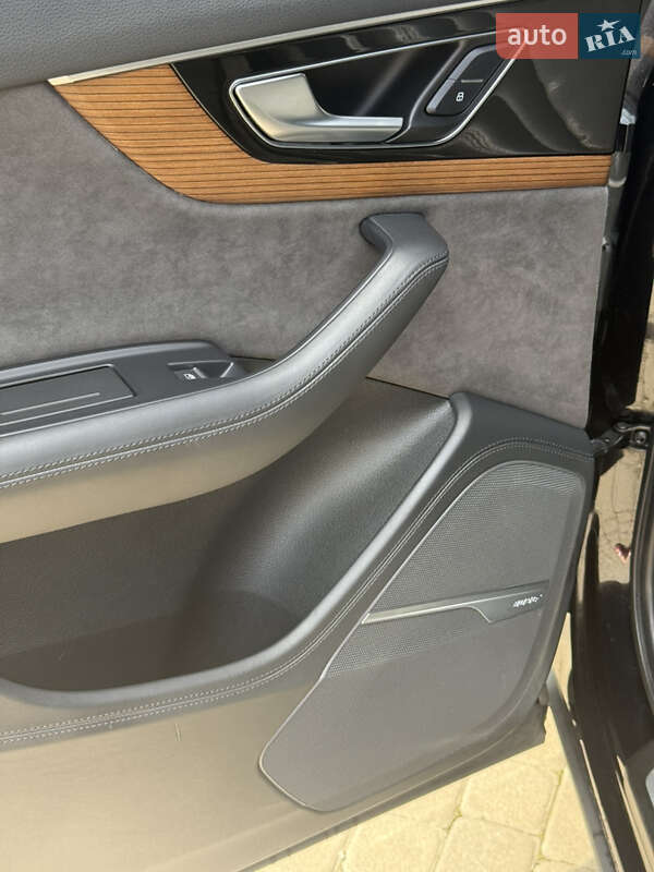 Внедорожник / Кроссовер Audi Q7 2017 в Коломые