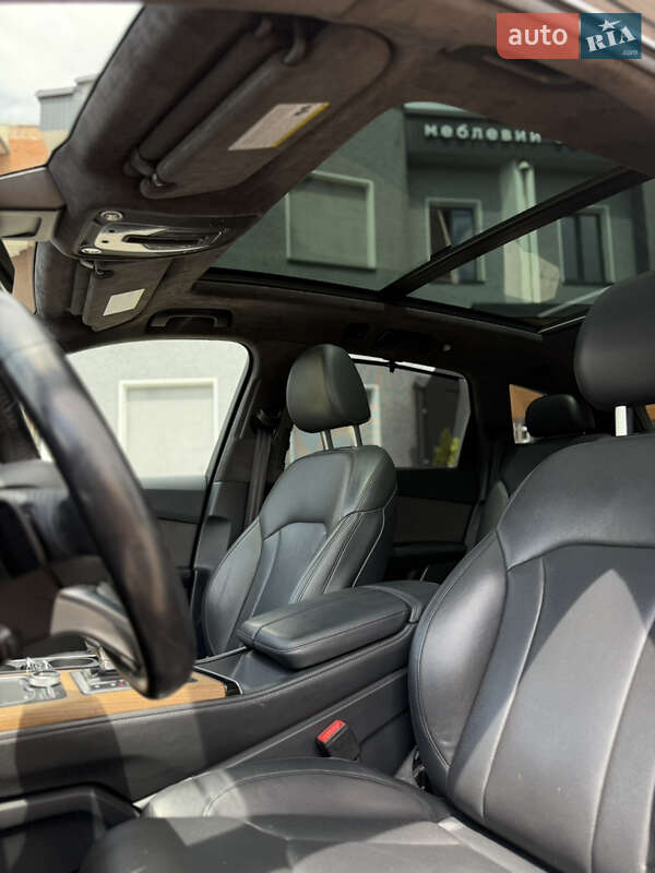 Внедорожник / Кроссовер Audi Q7 2017 в Коломые